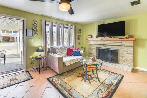 Colington House | < 1/2 Mi to Beach Access + Pier: OBX Getaway