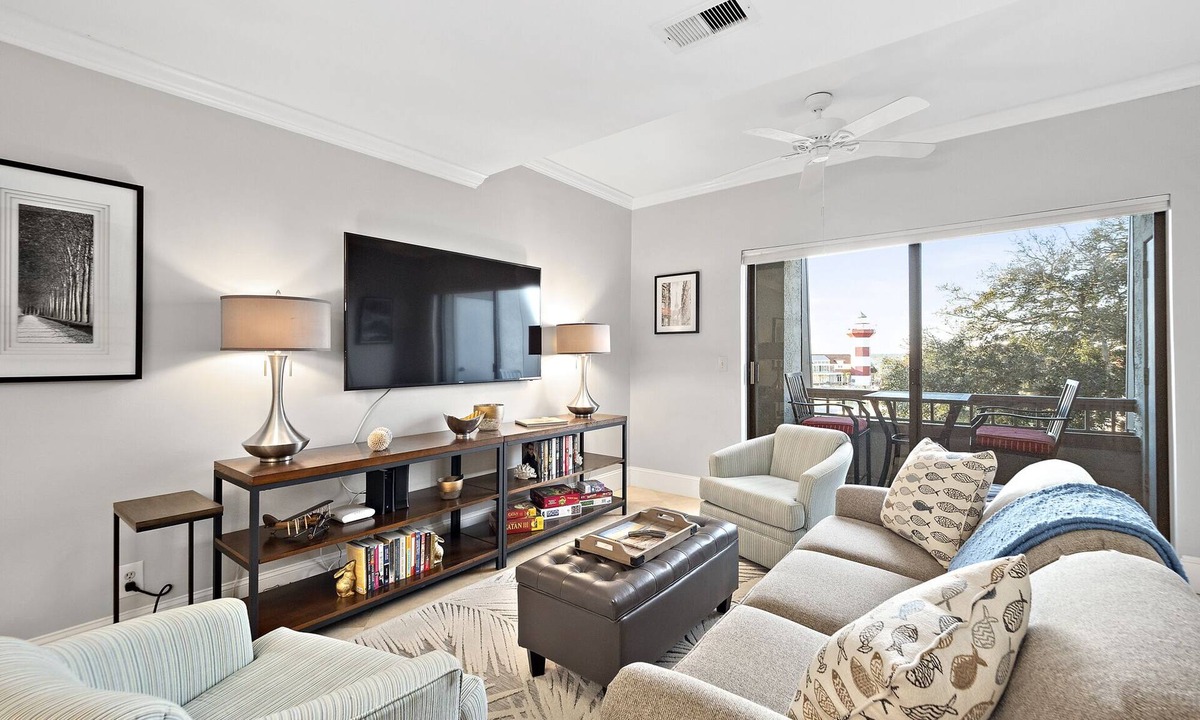 Harbour Town Villa | 1043 Caravel Court | Penthouse Overlooking Harbour Town | STR #026825