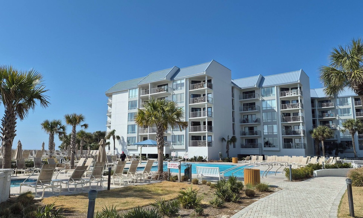 Palmetto Dunes Condo | 2 FREE DAILY Hours of Tennis or Pickleball.2 Oceanfront pools, with hot tubs,
