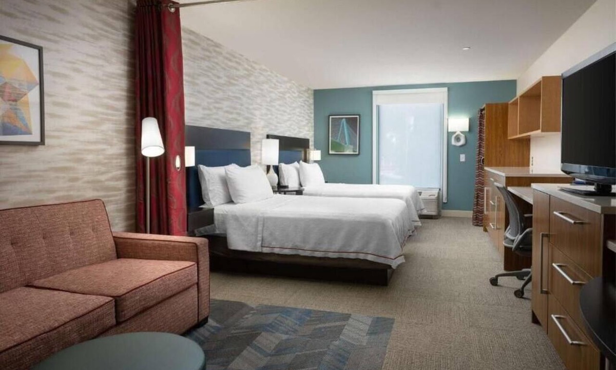 North Charleston Hotel | 2 Queen Studio: Gym & Pool Access | 3 mi to Airport | 1mi to Shopping & Events