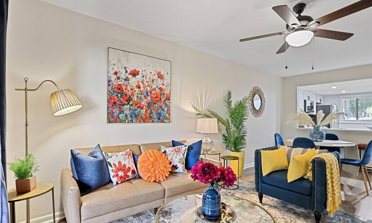 Montgomery Condo | 2bd/2ba Condo * Pool * Dogs Welcome * 30+ day stay