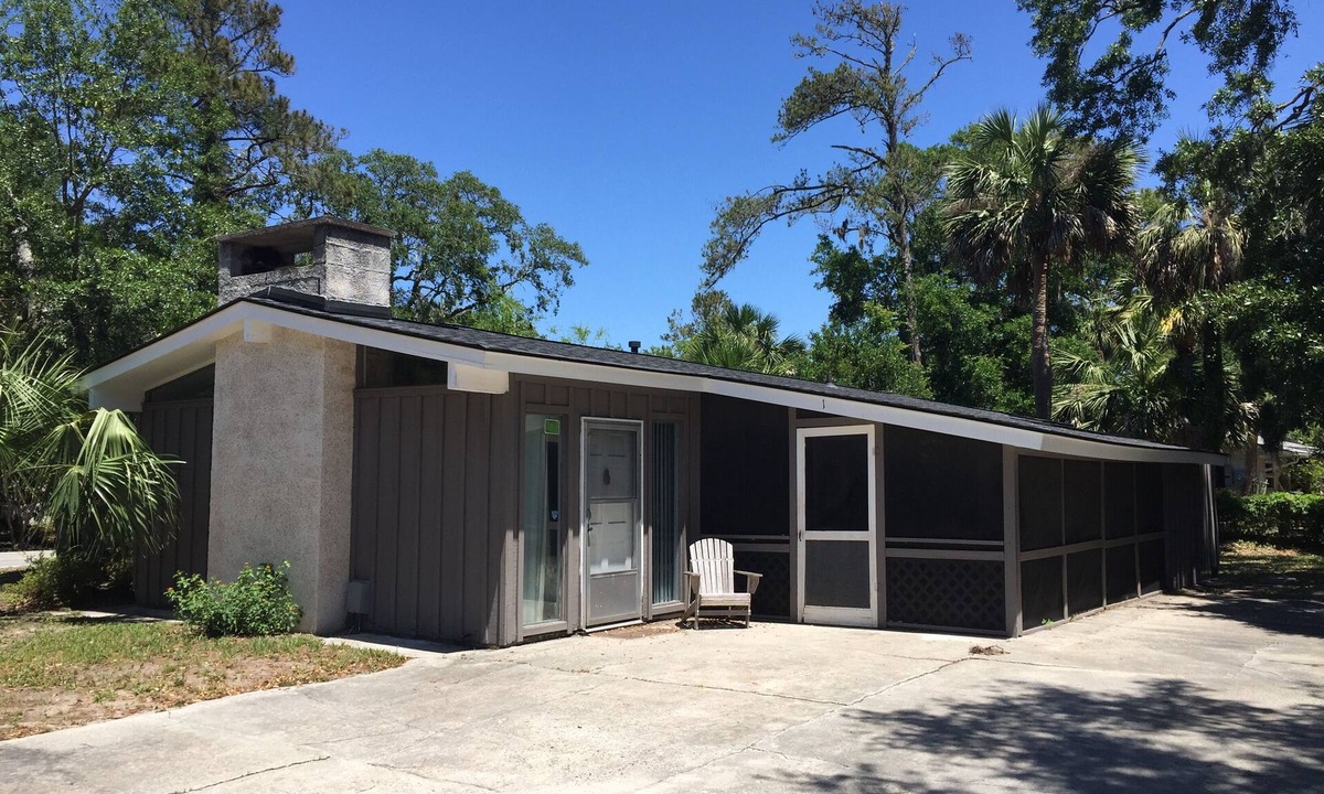 North Forest Beach House | 3 Bedroom 1.5 Bath 5th Row North Forest Beach Home STR#043884