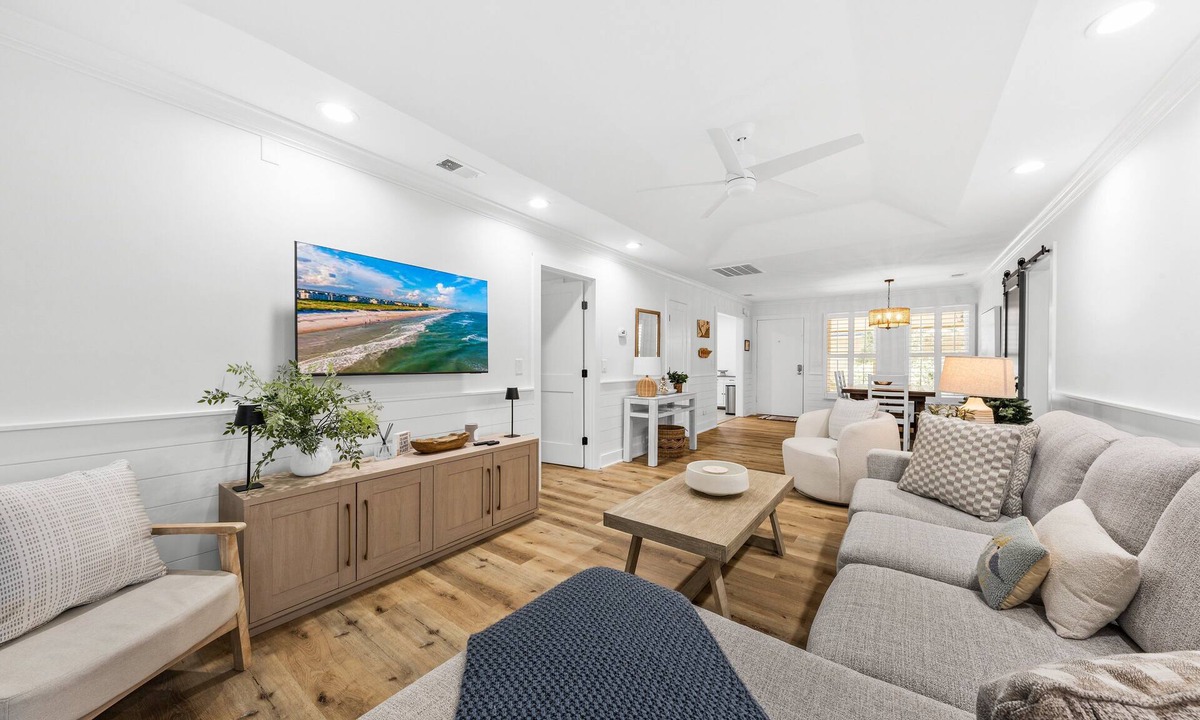 Seabrook Island Cottage | 3 BR/2BA Cottage w/Screen Porch! Dog Friendly! Amenity Access included