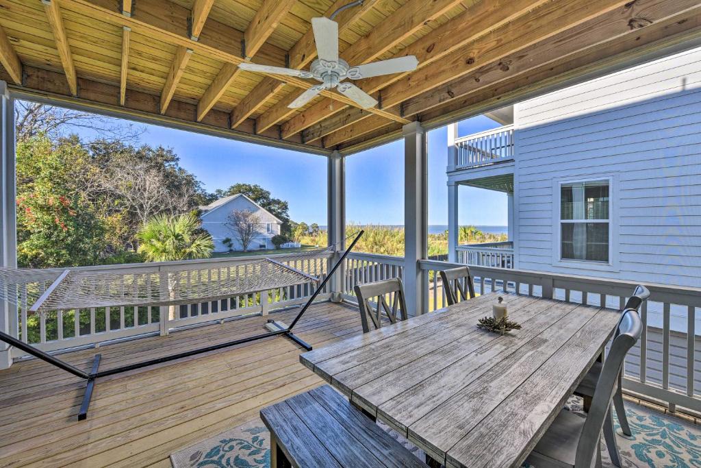 Palmetto Dunes House | 3 Decks & Water Views: Breezy Home in Hilton Head