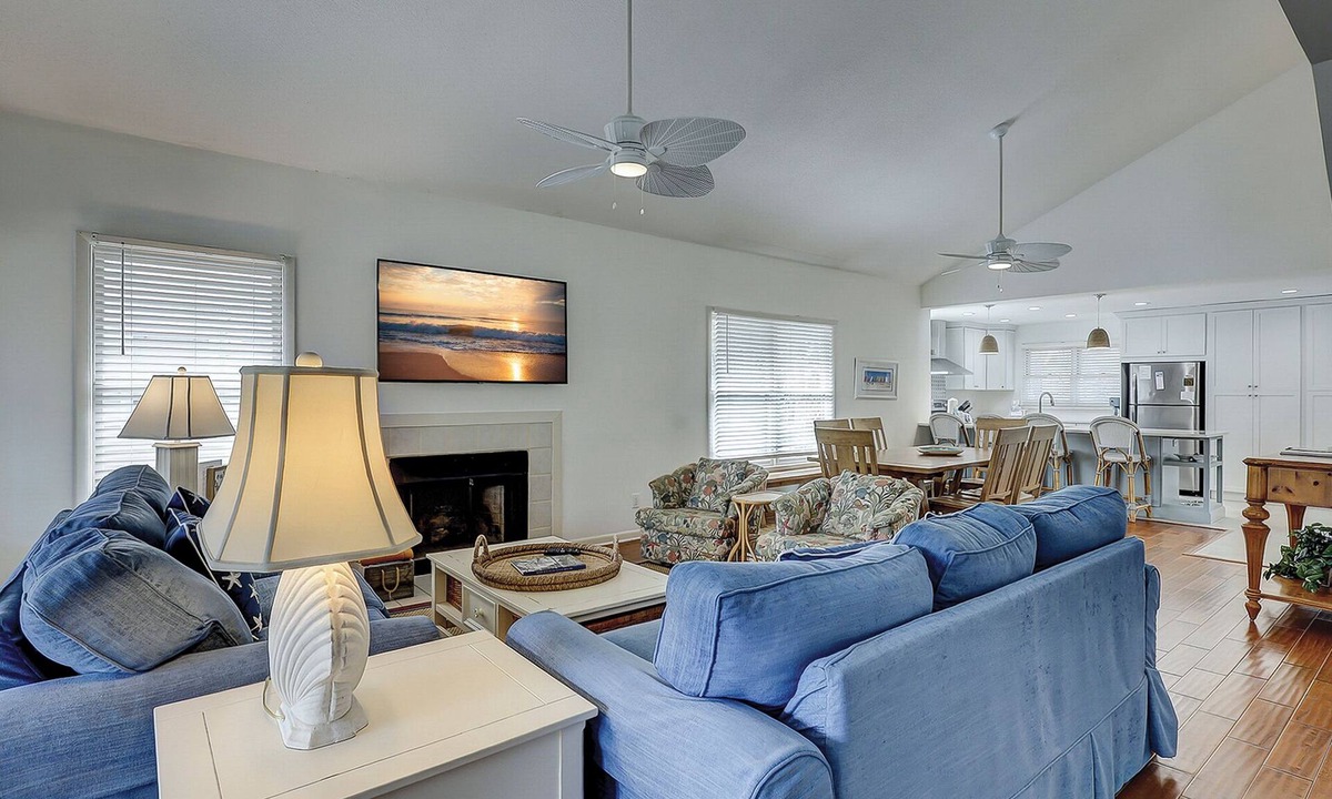South Beach House | 4 Beachside Home - Pet Friendly - Coastal Comfort Meets Stylish Island Living