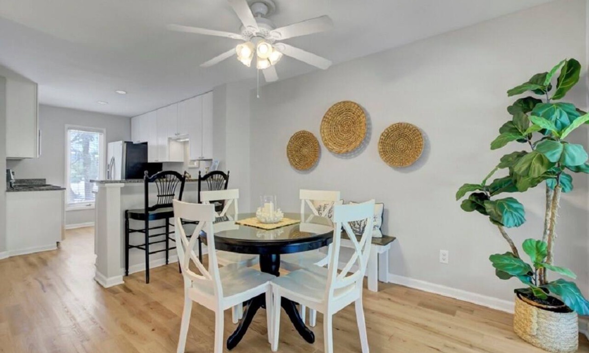 Isle of Palms Condo | Award-Winning Resort Amenities | Racquet Club 2