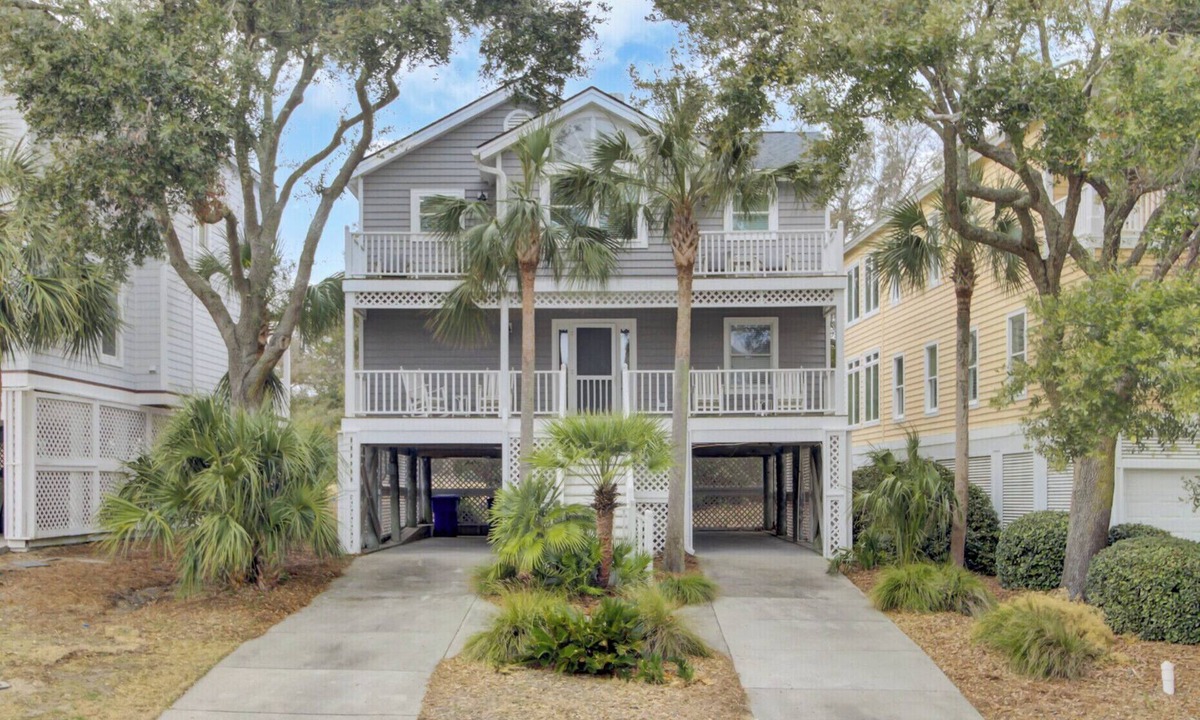 Pelican Bay House | Award-Winning Resort Amenities | Pelican Bay 38