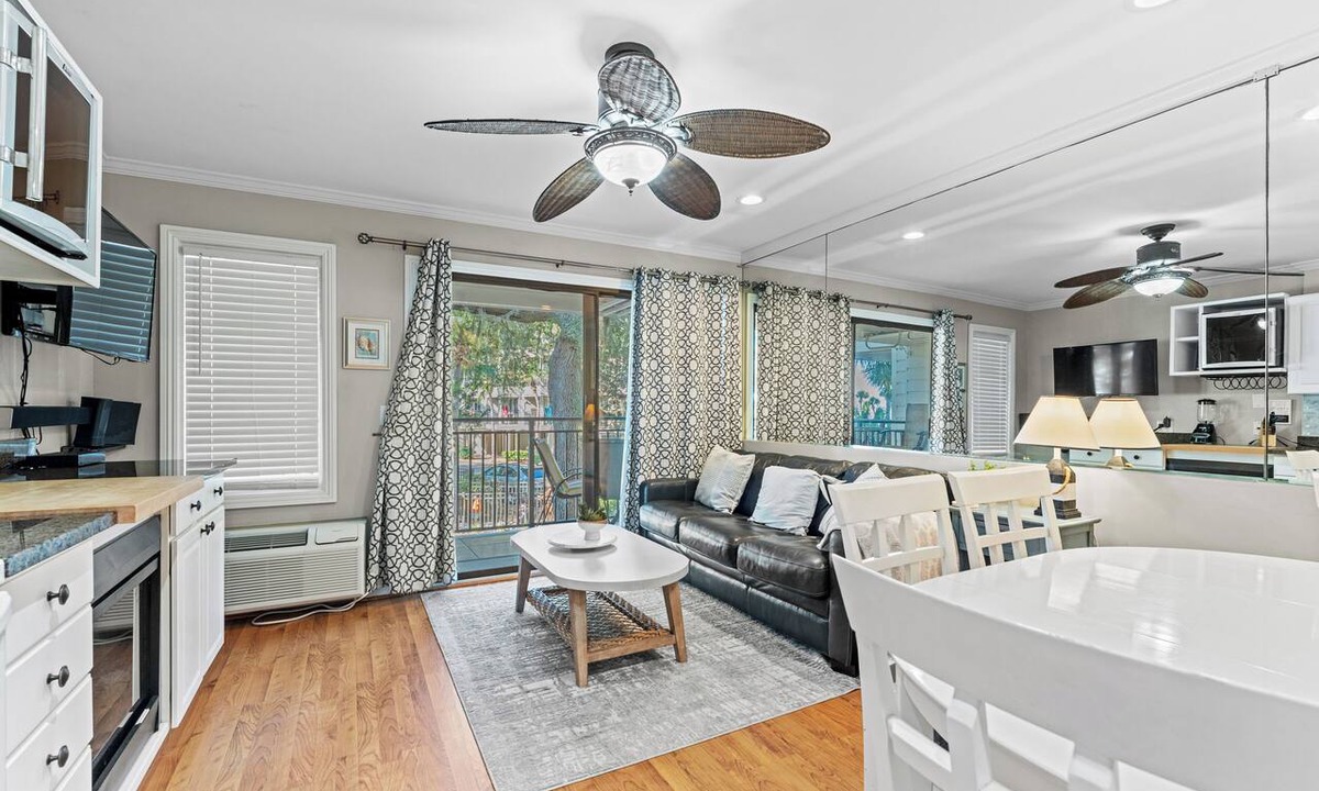 Hilton Head Island Apartment | Beach Access: Oceanfront Hilton Head Studio