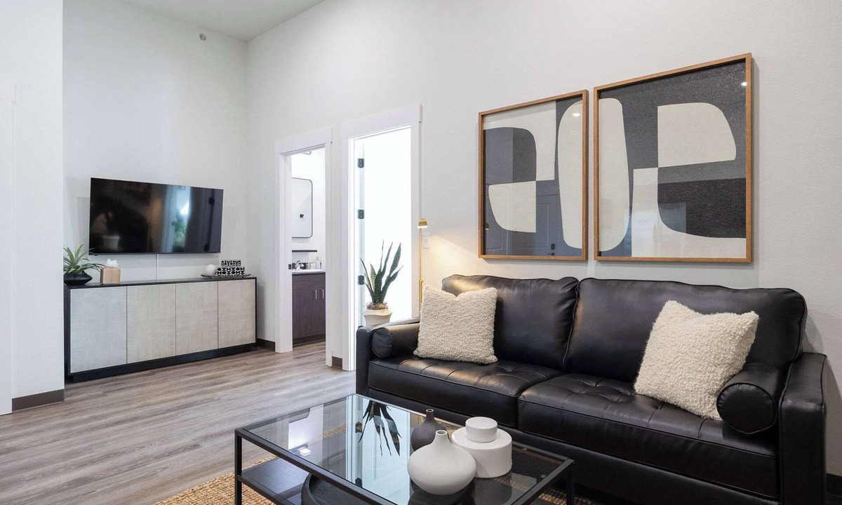 Highfill Apartment | Beacon - 5 mi to XNA - 15 mi to DT Bentonville