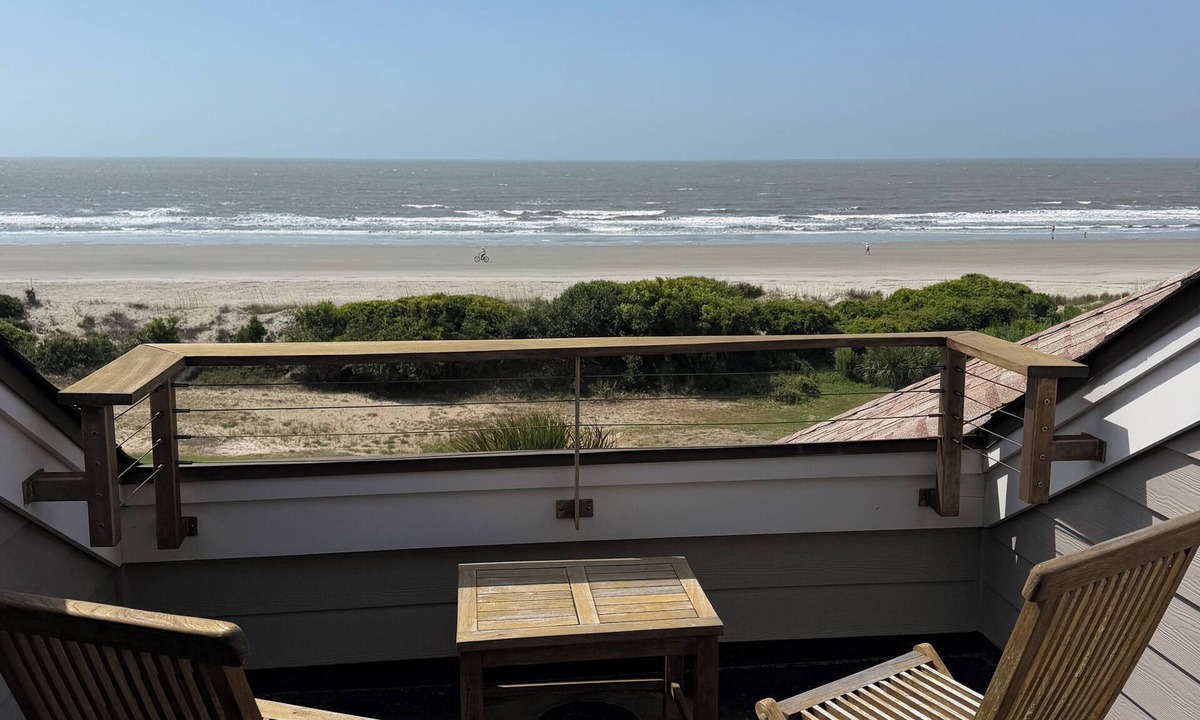 Kiawah Island House | Best Location On Kiawah Island. Amazing oceanfront home! Perfect for families.