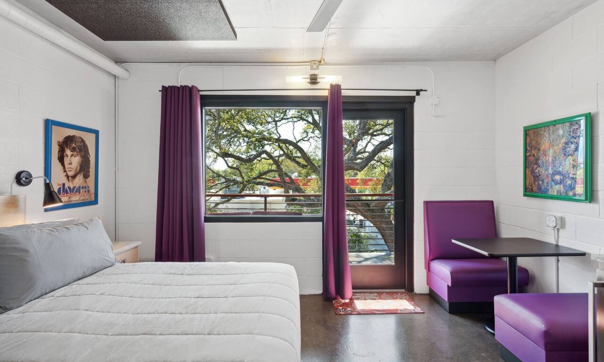 Folly Beach Hotel | Boutique Vera Hotel Room 302: King Room in the Heart of Folly Beach