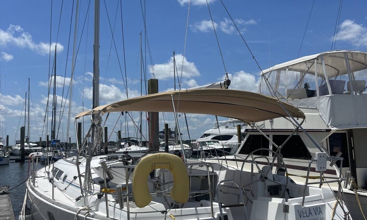 Kiawah Island Boat Rental | CHARLESTON, SC n2 HR SAILNG CHARTER nVela Via 45' yacht, See Charleston by water