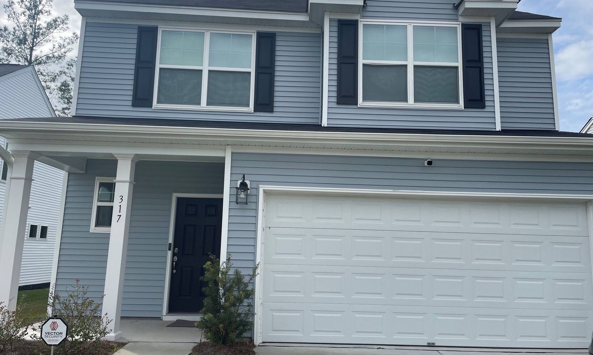 Moncks Corner House | Charming 4-bedroom home with open space in Moncks Corner Pet Friendly
