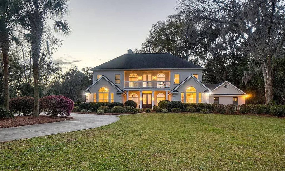 Savannah House | Charming and Beautiful Marsh Front Home!