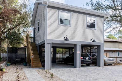 Bluffton House | Charming Old Town Loft, nestled in the Heart of Historic Bluffton, SC