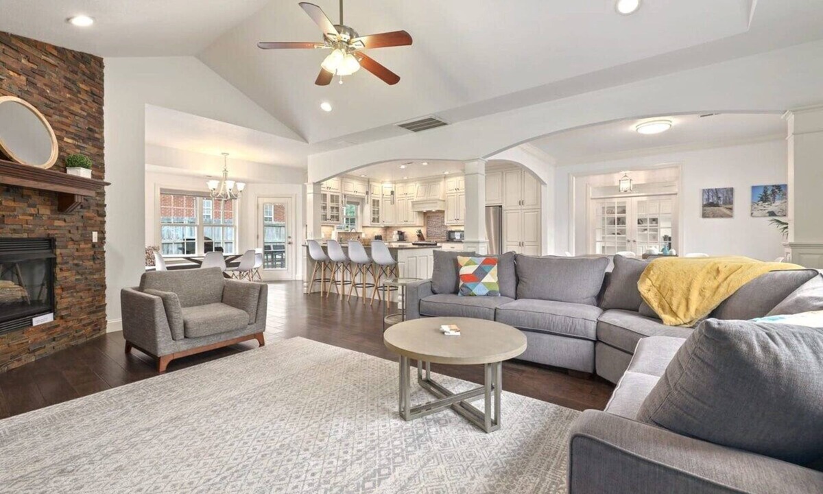 Bentonville House | Club Coler - Ultimate Bike Home - Near DT