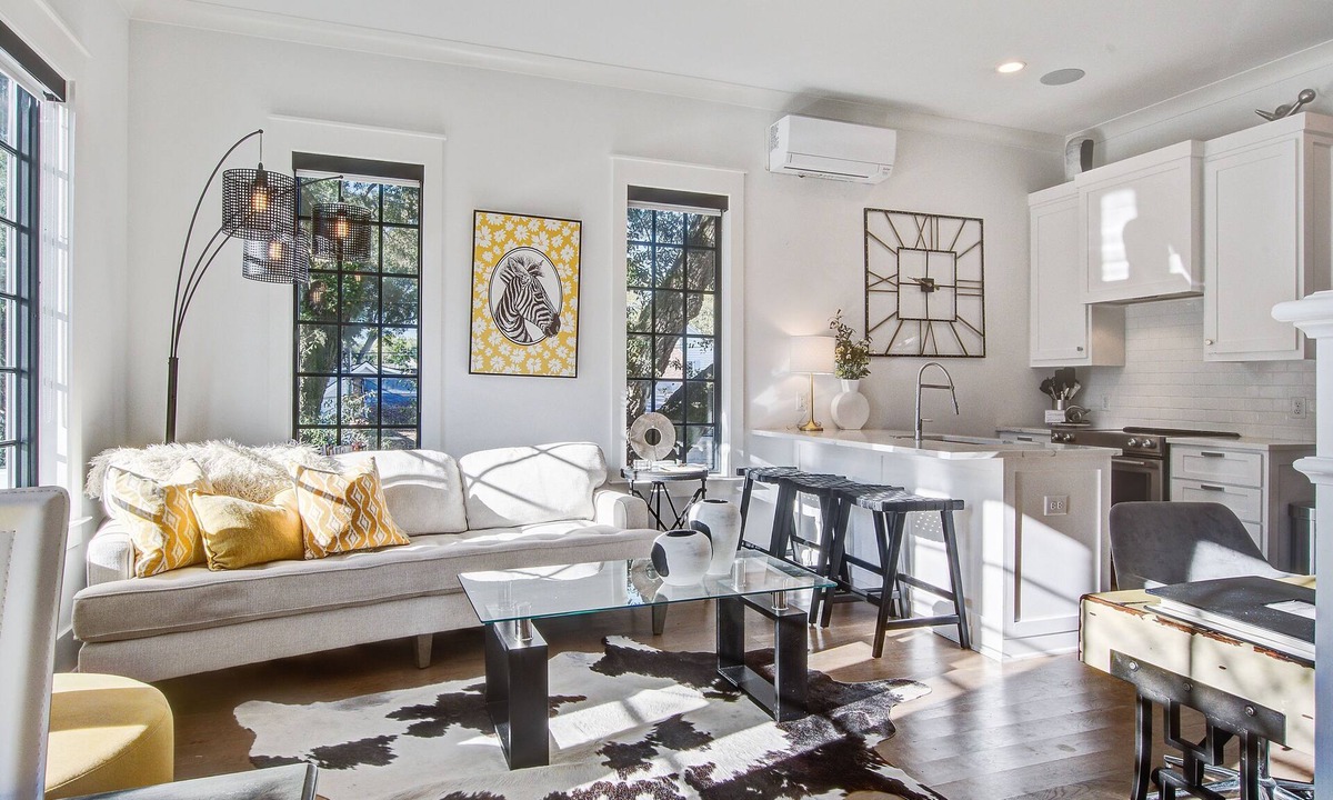 Old Village House | Colb's Castle - Mt Pleasant, SC