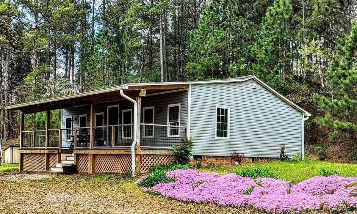 Wagener Cottage | Country cottage provides peace and tranquility - Horses Welcome - Pet Friendly