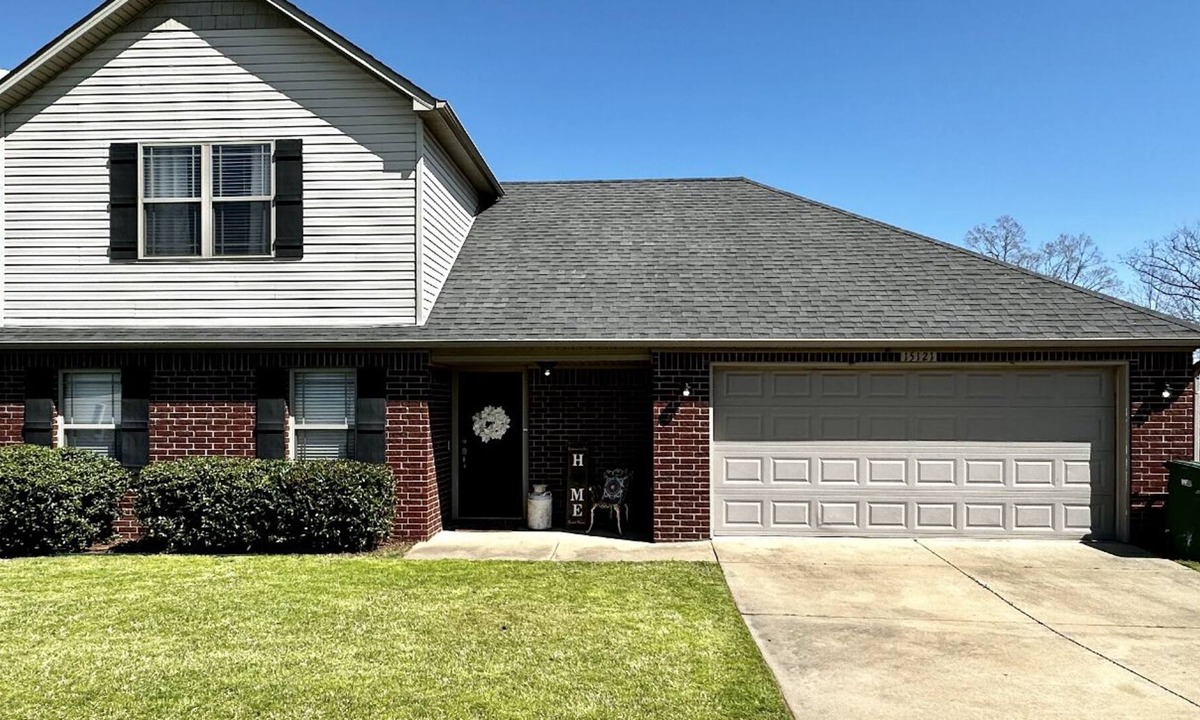 Alexander House | Cozy, comfy and beautiful 3 BDR home