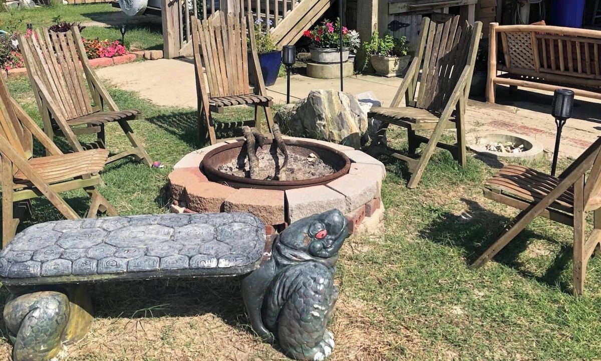 Holly Beach House | Cozy studio walking distance to the beach, Seas the Day Beach House