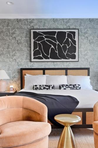 Hitch Village - Fred Wessels Homes House | Downtown Riverfront Luxury, Steps to River Street