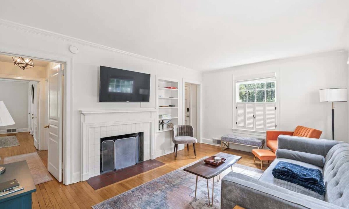 Columbia House | DT, Ft. Jackson, Central Location, Outdoor Living
