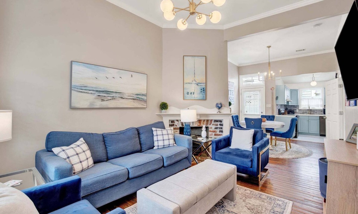 Beach Institute Cottage | Duckie's Cottage in Historic Savannah | Heated Pool Access
