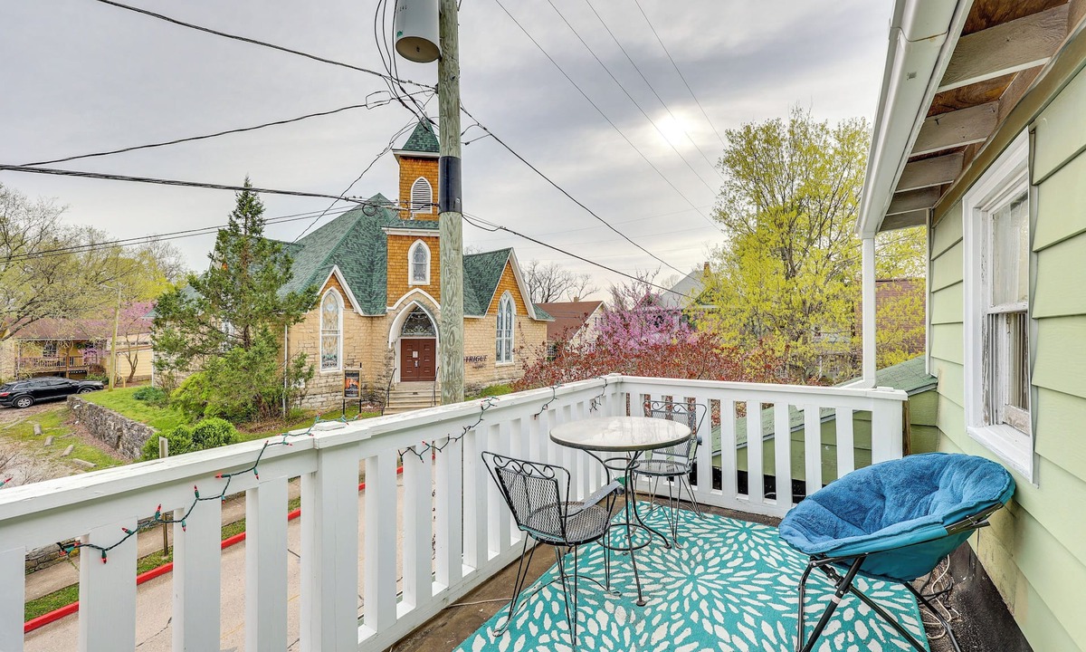 Eureka Springs Historic District Cottage | Eureka Springs Vacation Rental < Half-mi to Dtwn!