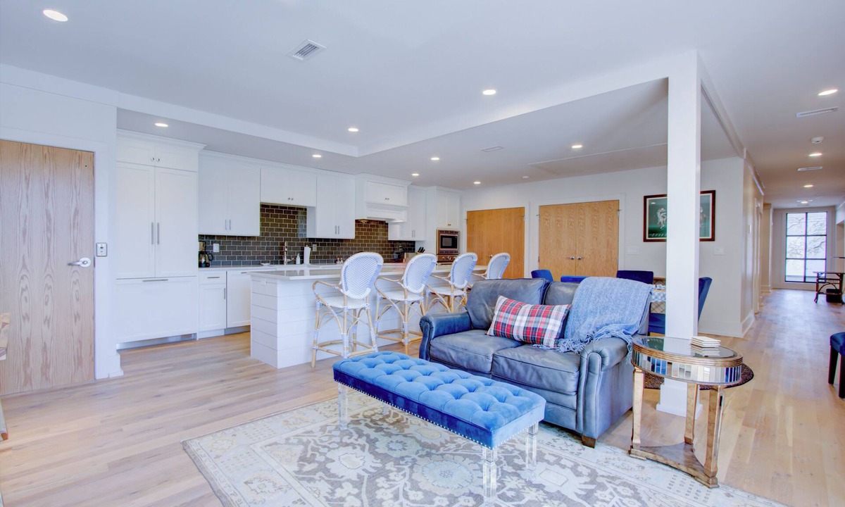 Charleston Historic District Condo | Exclusive Property Just Steps from History & Culture