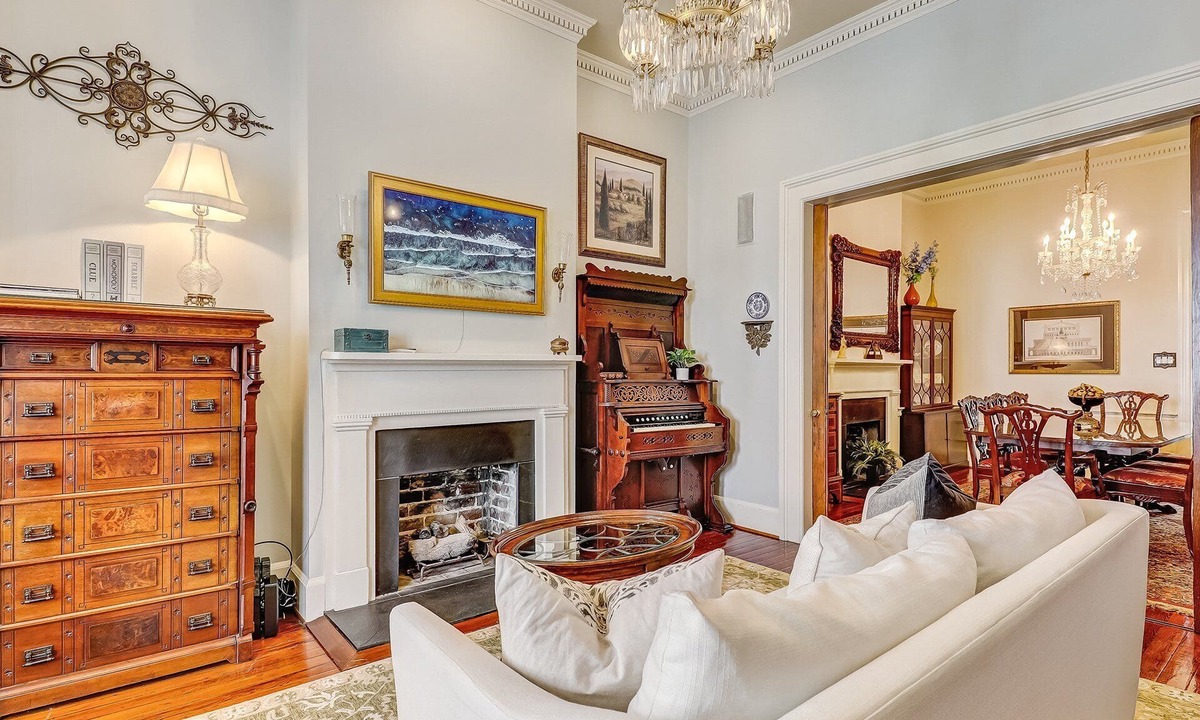Historic District - North House | Exquisite Estate on Broughton Street!