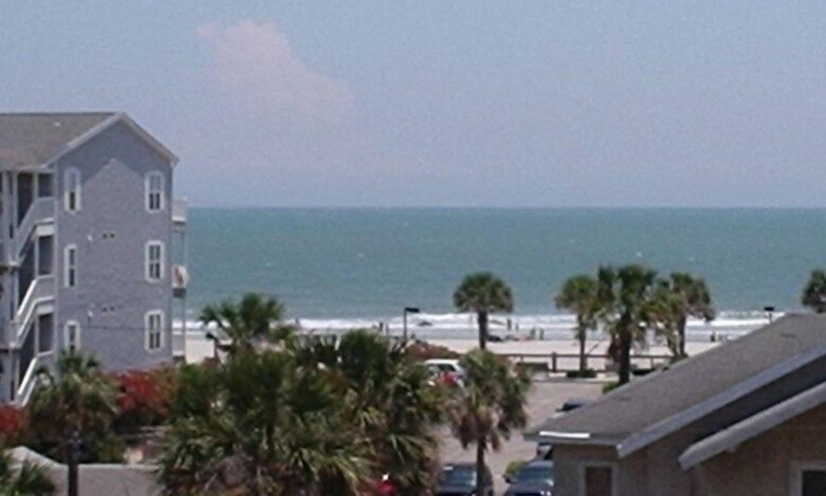Folly Beach Condo | Folly Beach, South Carolina - Edge of America