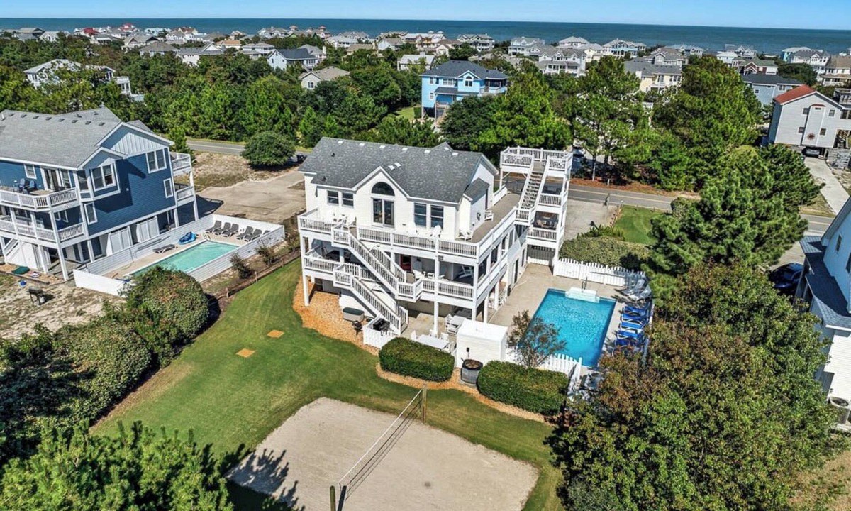 Corolla Light House | Fun in Paradise | 1375 ft to the beach | Private Pool, Hot Tub, and Dog Friendly
