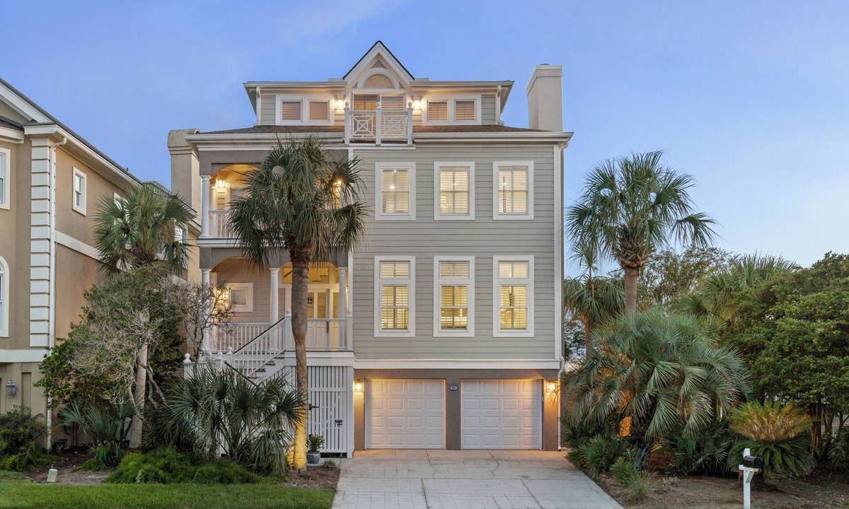 Ocean Point House | Gated Coastal Retreat Ocean Views Beach + Pool Access | 10 Ocean Point Haven