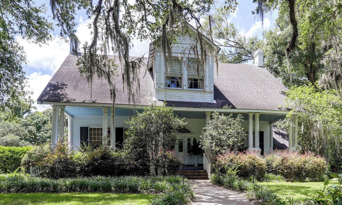 Pinckneyville House | Historic 5,400-Sq-Ft Woodville Estate w/Pool