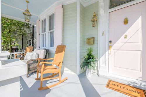 Cannonborough Elliotborough House | Hot tub & Parking - 3 Blocks to King