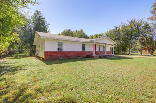 Poplar Grove House | Hunting & Fishing Retreat in Marvell!