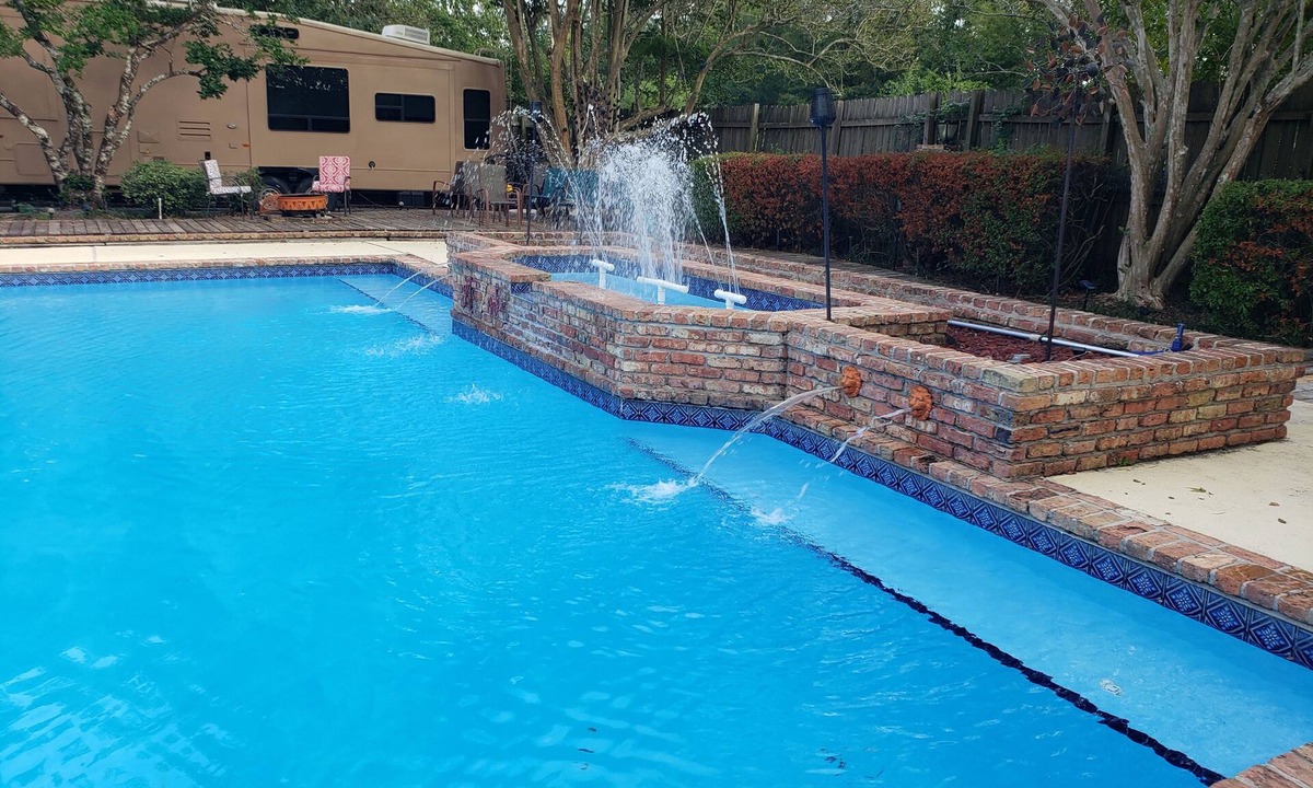 Broadmoor House | Immaculate Zen Retreat, Centrally Located