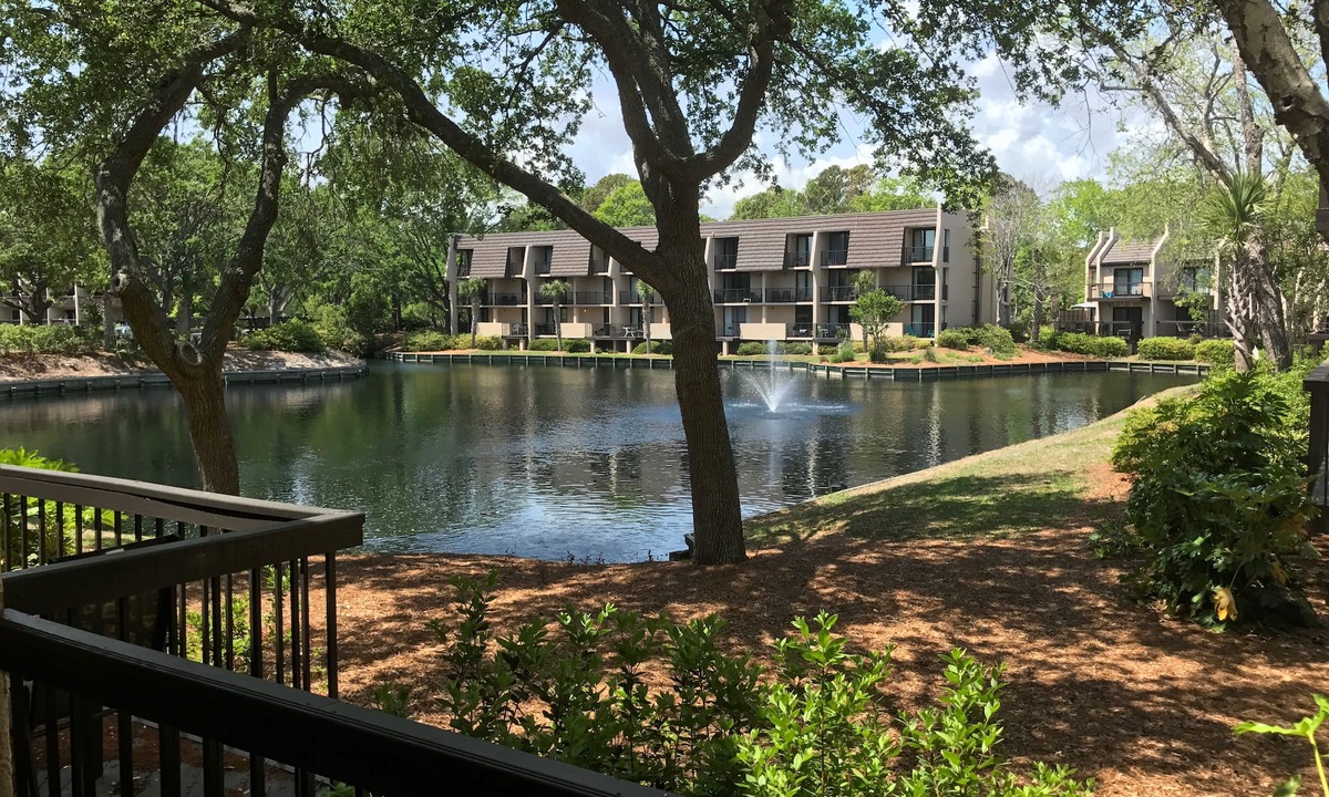 Folly Field Condo | Island Club Beachfront Resort, Lagoon-View, 1BR, First Floor - SEP SALE -