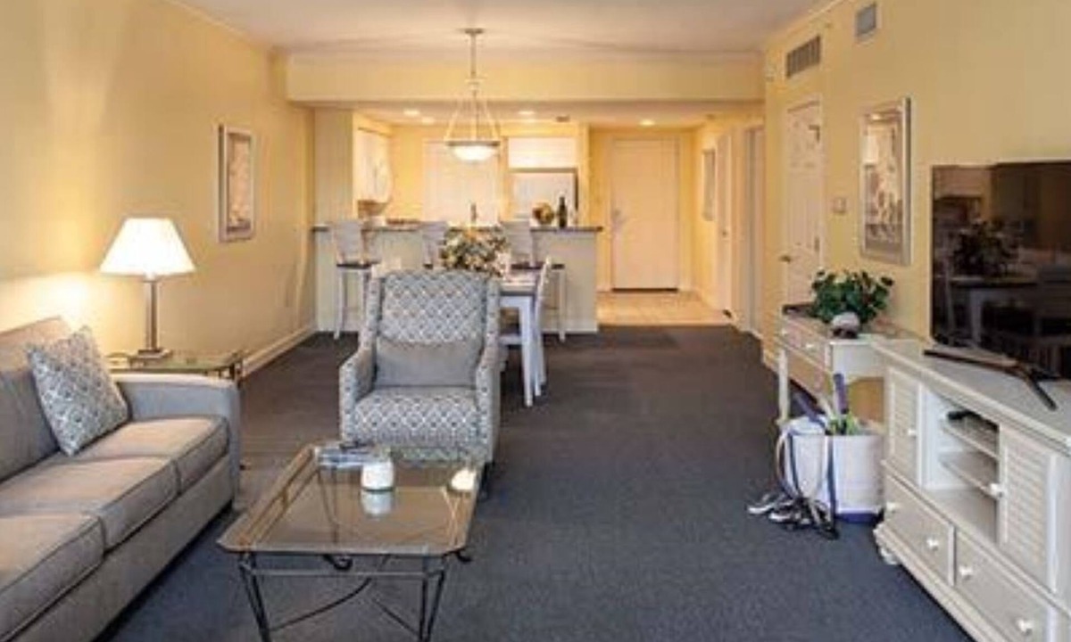 Shipyard Plantation Resort | JN 28- JL 5 pay 1,120USD 2 bedroom Resort, multiple pools, walk to beach, Wi-Fi,