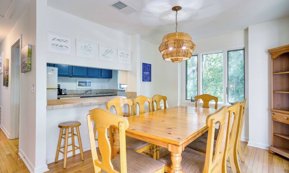 West Beach Village Apartment | Kiawah Island Vacation Rental: Walk to Beach!