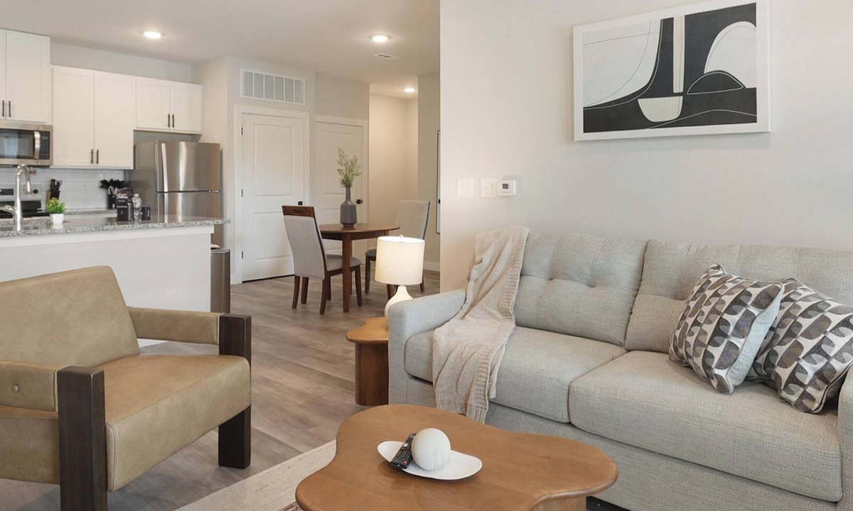Beaufort Apartment | Landing | Incredible 1BD, Gym