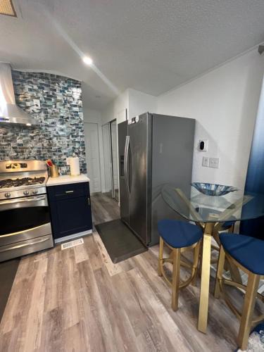 Kissimmee Resort | Luxury Tiny Cottage 5 miles from Disney