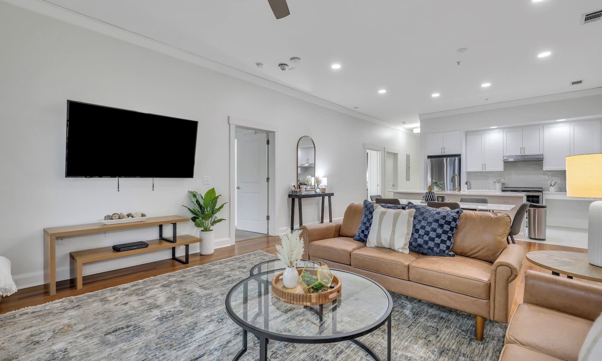 Old West Broad Neighborhood House | Modern 2BDR ADA in Walkable Historic District | The Juliette #102 by AvantStay