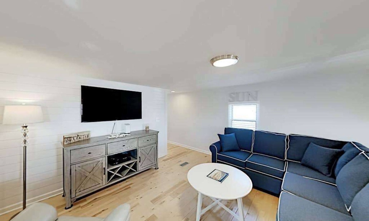 Montego Bay House | Montego Bay Charmer with 2 Pools, Tennis & Putt-Putt - Walk to Beaches