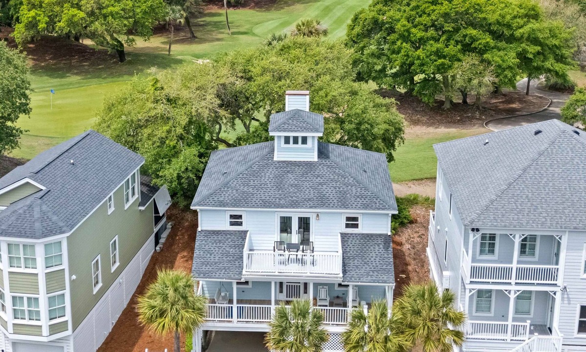 Pelican Bay House | New Listing! Pelican Bay 40 - Golf & Beach Beauty!