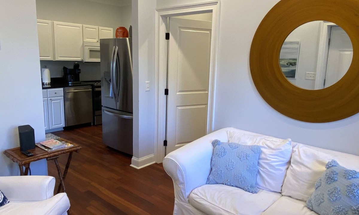 Charleston Apartment | NEW - Most affordable 1 bedroom close to Downtown 4 miles & Beach 6 miles