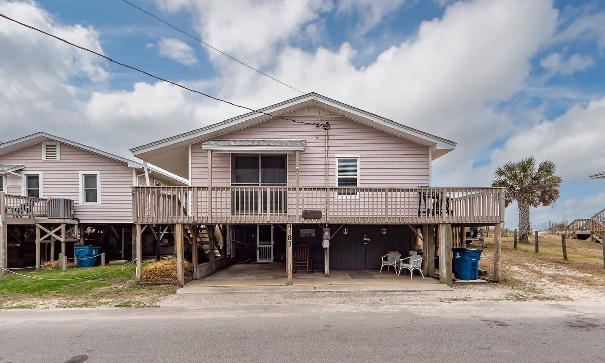 Edisto Island Apartment | Oceanfront 1 Bedroom-Downstairs Apartment