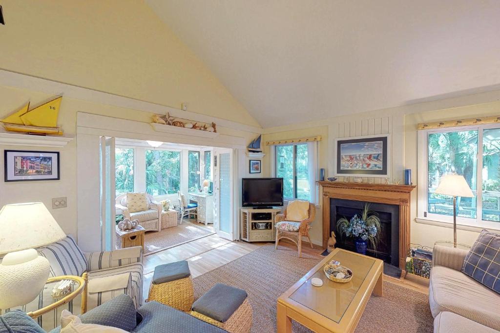 West Beach House | Oceanwoods 443