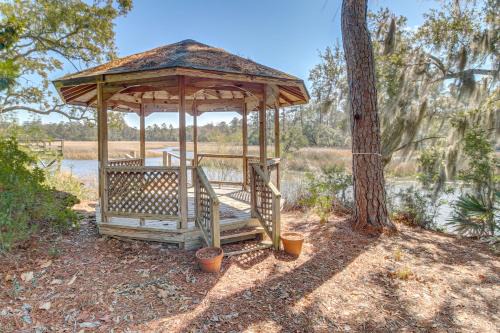 Yemassee House | Outdoor Oasis + Tidal Creek Views: Yemassee Escape