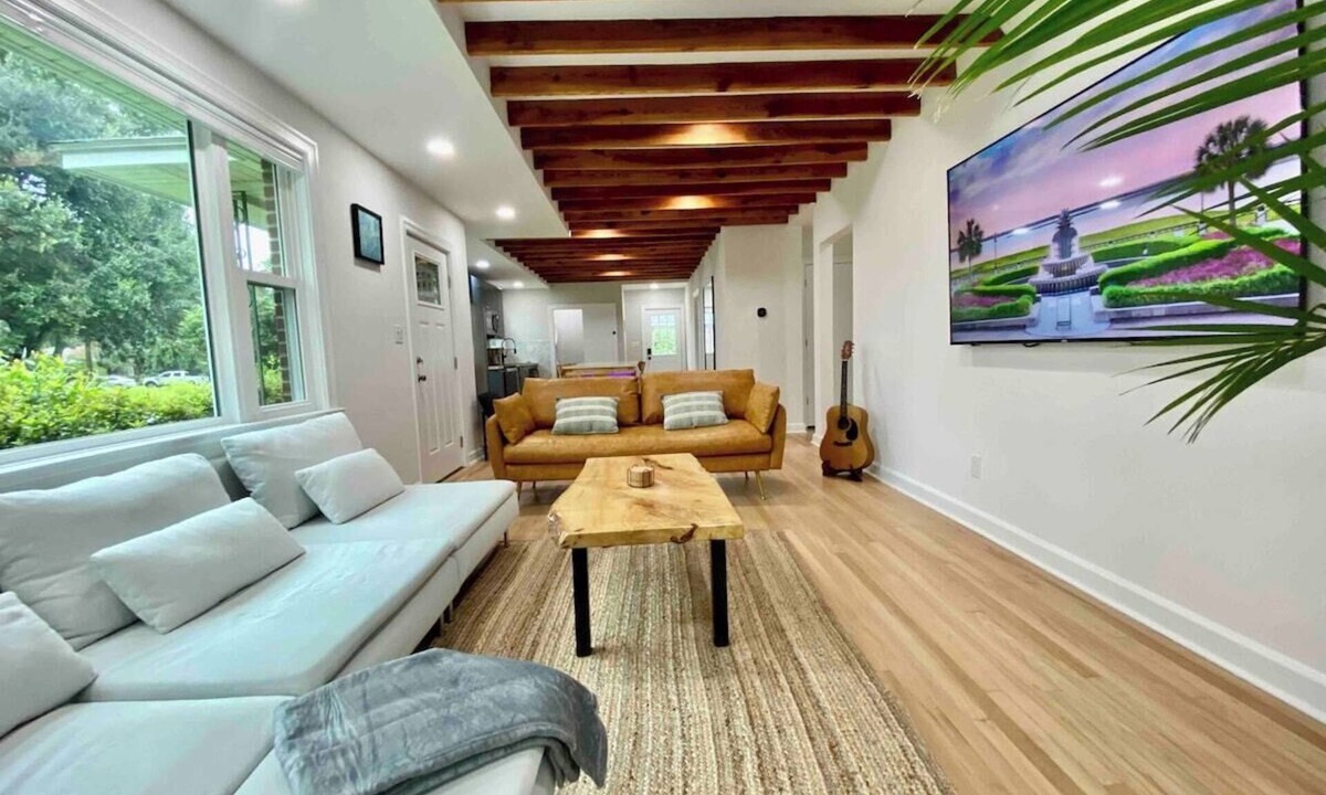 North Charleston House | Peaceful House Charleston 3B 2B close to downtown. Enjoy modern&spacious comfort